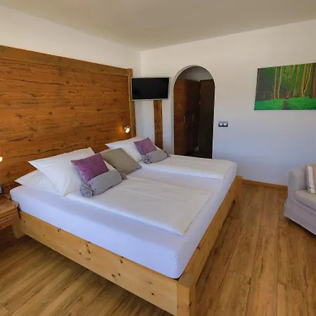 Gaestehaus Wiesegg Bed & Breakfast 3*