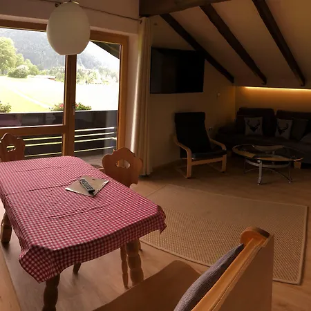 Gaestehaus Wiesegg Alojamento de Acomodação e Pequeno-almoço 3*