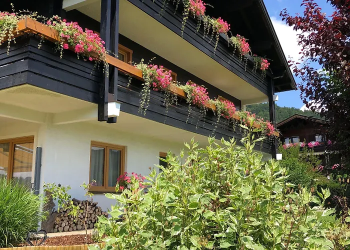 Gaestehaus Wiesegg 4*