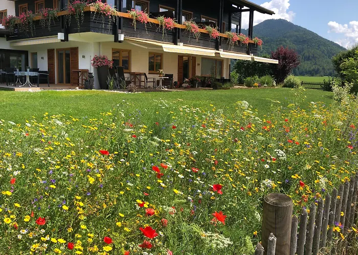 Bed & Breakfast Gaestehaus Wiesegg 4*
